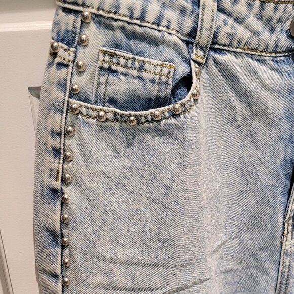 Light Denim High Rise Boot Cut Jeans with Metal Round Ball Design - Picture 2 of 15